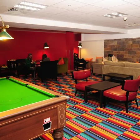 Savoy Centre * غالواي