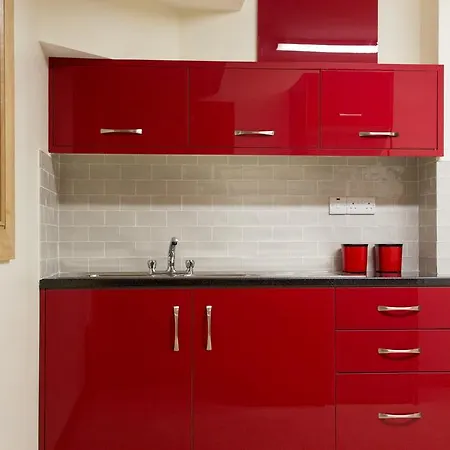 호스텔 Savoy Centre *